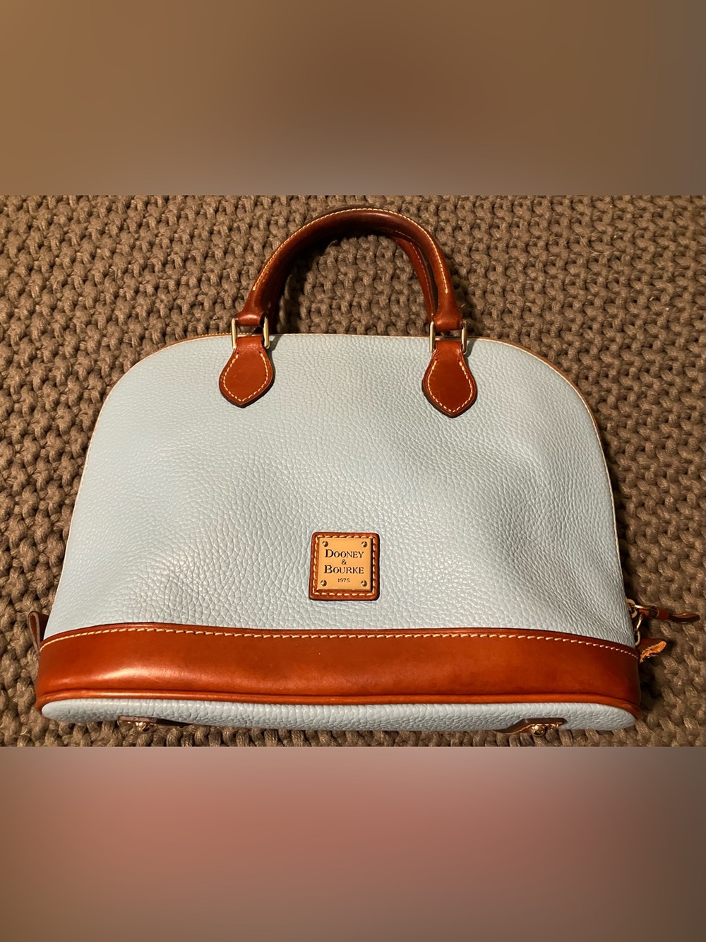 NWOT Dooney & Bourke Pebble Grain Zip Satchel